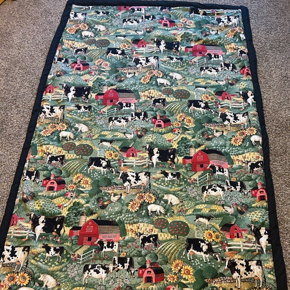 Handmade Rustic Farmhouse Blanket with Barn and Cow Design - Picture 3 of 4